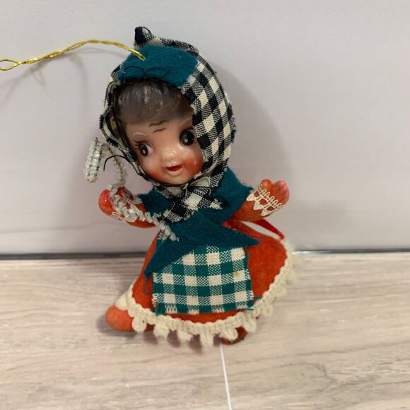 Vintage Flocked Blow Mold head Cottage Grandma Ornament - Picture 1 of 7